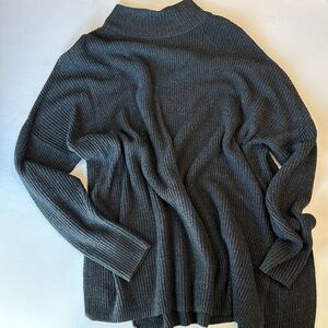 Charcoal Gray Ribbed Knit Mock Neck Sweater Size Medium